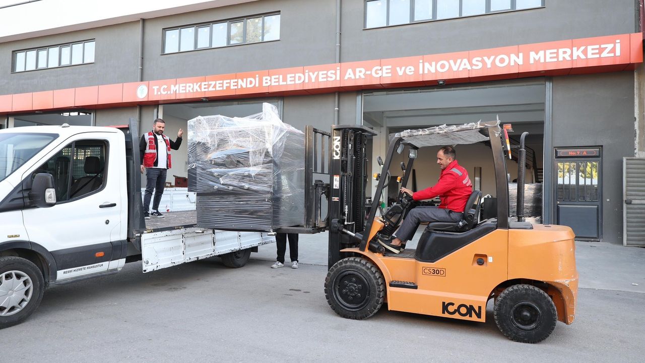 Merkezefendi’nin mama makineleri 31. durağa ulaştı