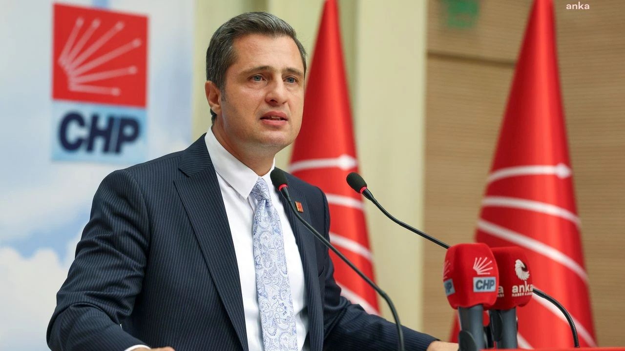Deniz Yücel: Medet umanlar hayal kırıklığına uğradı