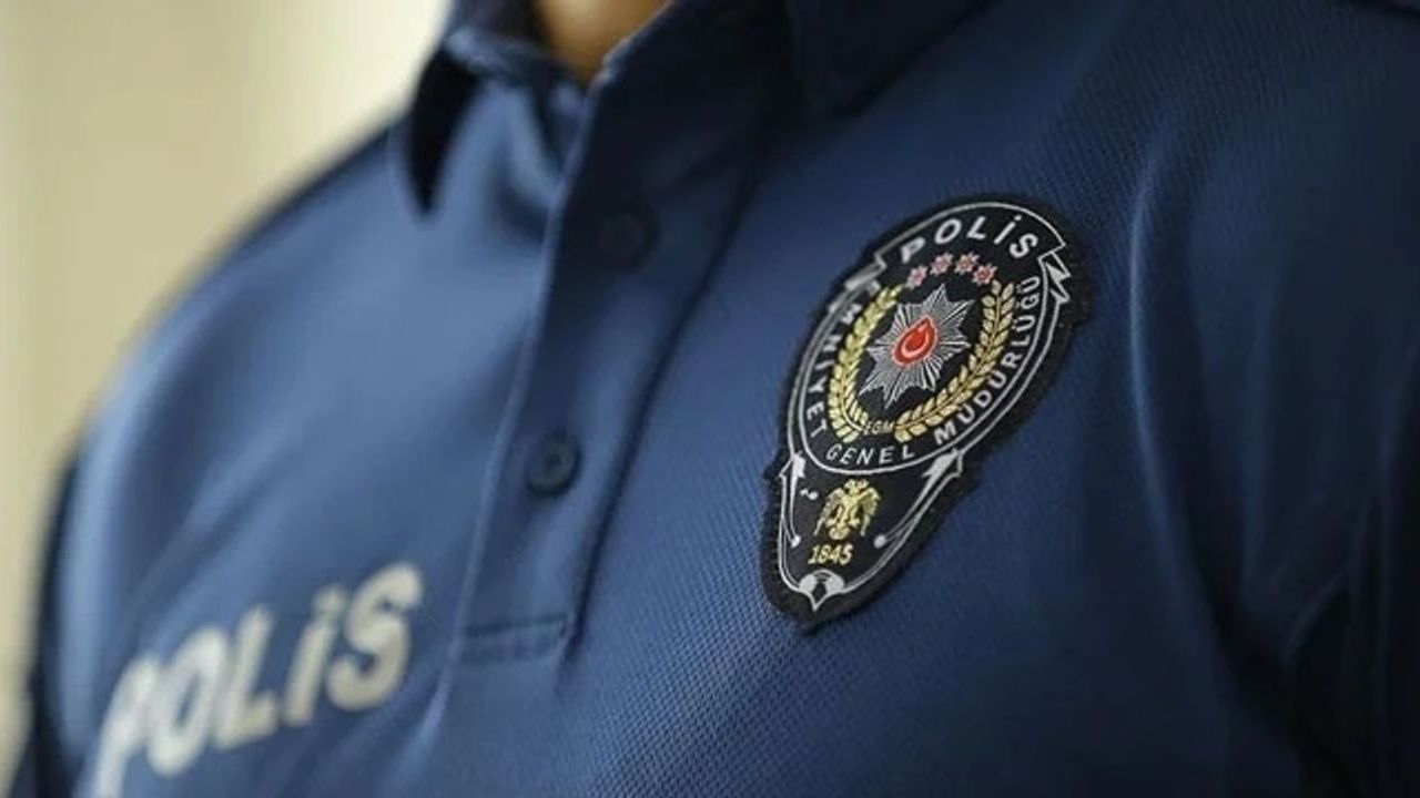 İzmir Konak’ta polise silahlı saldırı!