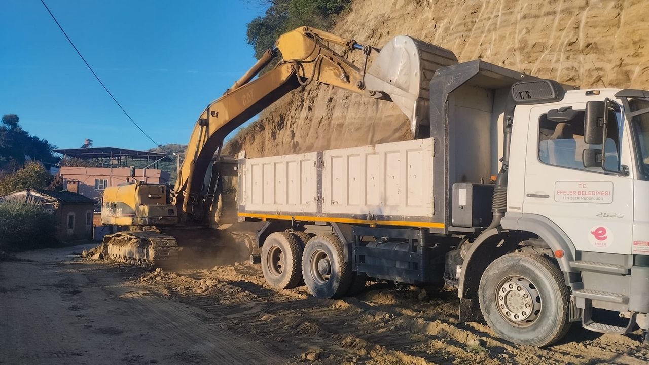 Başkan Anıl Yetişkin'den çiftçilere yol desteği