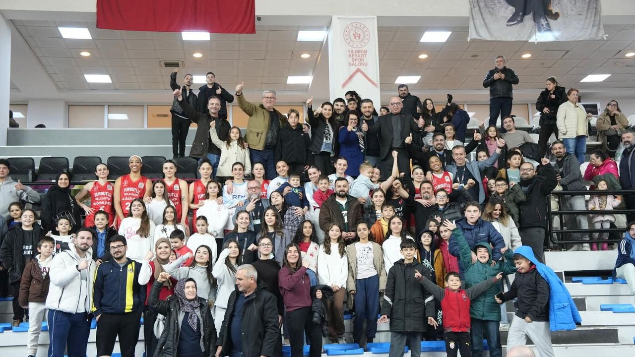 Şampiyonluk yolunda büyük başarı: Turgutlu Belediyespor ikinci yarıda fark yarattı