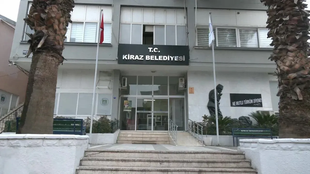 Kiraz'da CHP'de istifa hazırlığı