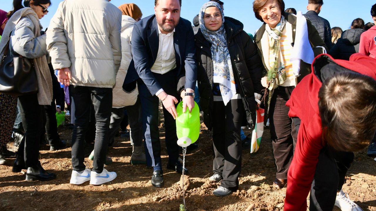 100. yılda yola çıktılar, 100 bin ağaç kazandırdılar