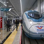 Ankara-İzmir arası tren yolculuğu 3,5 saate inecek