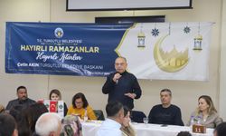 Başkan Çetin Akın ve muhtarlar  iftar sofrasında bir araya geldi