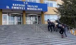 Midelerinden uyuşturucu kapsüller çıktı