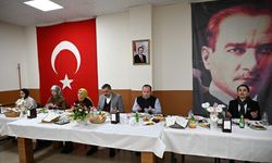 Öğrencilerle iftarda buluştular