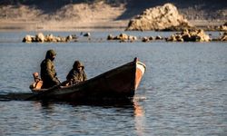 Salihli’de balık avına geçici yasak getirildi!