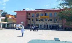 Lisenin hizmetlisi okulda katliam yaptı... 2 ölü