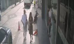 3 yaşındaki Ömer Halis, motosikletten böyle düştü