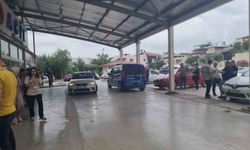 Adana’da yol verme kavgasında silahlar çekildi: 1’i polis 3 yaralı