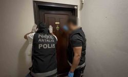 Antalya’da 21,5 kilo skunk ele geçirildi, operasyon kameraya yansıdı