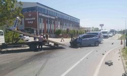 Askeri araçla otomobil çarpıştı: 3’ü askeri personel 4 kişi yaralandı