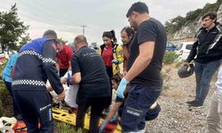 Bodrum’da can pazarı: Minibüsle otomobil çarpıştı, 15 kişi yaralandı