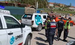 Dede ile torunu fotoğraf çektirirken Melendiz Çayı’na düştü
