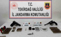 Elbise dolabı uyuşturucu serası çıktı