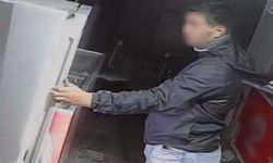 Eskişehir’de enerji içeceği hırsızlığı kameraya yansıdı