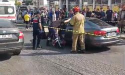 İzmir’de otomobile silahlı saldırı: Aynı aileden 3 kişi öldü