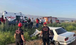 Kahramanmaraş’ta iki otomobil kafa kafaya çarpıştı: 6 yaralı
