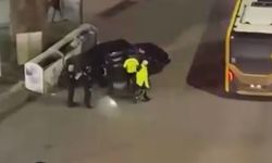 Kaza yapan alkollü sürücü kendini araca kilitledi