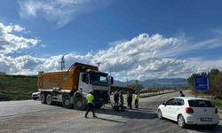 Malatya’da motosikletle kamyon çarpıştı: 1 yaralı
