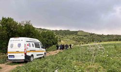 Otomobil içerisinde pompalı tüfekle öldürüldü