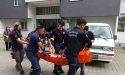 Sağlık ekiplerinin müdahalesi ile hayata döndürüldü, öldüğünü düşünen yakını "Beni de öldürün" diyerek feryat etti