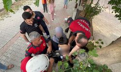 Şanlıurfa’da koluna demir korkuluk saplanan çocuğu itfaiye kurtardı