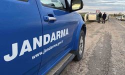 Takla atan otomobilden burnu bile kanamadan kurtuldu