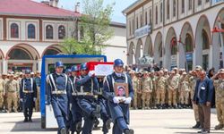 Van’da şehit güvenlik korucusu için tören düzenlendi