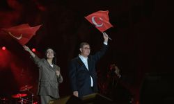 Başkan Tugay’dan Duman’a teşekkür: “İzmir adına alkışlıyorum”