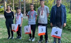 Genç oryantiring sporcuları Kütahya'da ter döktü