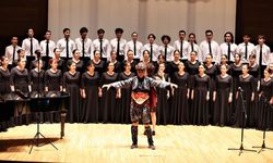 İzmir Uluslararası Çoksesli Korolar Festivali başladı: 75 koro sahnede