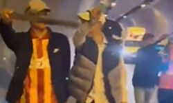 Şampiyonluk kutlamasına döner bıçaklarıyla katıldılar