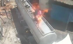 Ağzında sigara ile açtığı tanker kapağı bomba gibi patladı: O anlar saniye saniye kamerada