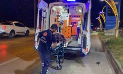 Akaryakıt istasyonuna dalan otomobil takla attı: 1’i ağır 2 yaralı