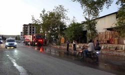 Antalya’da mobilya atölyesindeki yangın büyümeden söndürüldü
