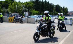 Antalya’da motosikletli polis timlerine güvenli sürüş eğitimi