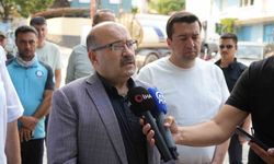 Balıkesir Valisi Ustaoğlu: "Üç ilçemizde 4 mahallede yangınlarla mücadelemiz sürüyor"