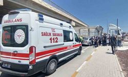 Bandırma’da otomobil ile çekici böyle çarpıştı: 2 yaralı