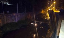 Beykoz’da kontrolden çıkan otomobil dereye uçtu: 1 yaralı