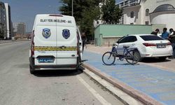 Bisiklet sürücüsünün hayatını kaybettiği kaza kamerada