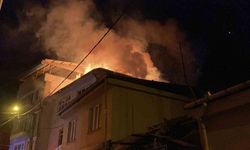 Bursa’da oto tamirhanesinde yangın