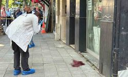 Caddede başından vuruldu, hastanede hayatını kaybetti