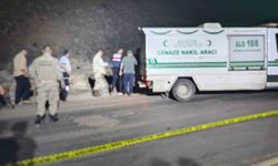 Gaziantep’te kontrolden çıkan motosiklet devrildi: 2 genç hayatını kaybetti