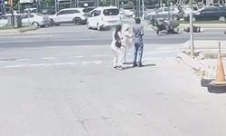 Kartal’da yürekleri ağızlara getiren kaza: İki polisin yaralandığı kaza kamerada