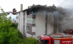 Kastamonu’da alevlere teslim olan daire kullanılamaz hale geldi