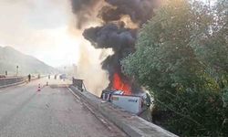 Kırıkkale’de köprüden düşen tır, 9 saat sonra alev aldı