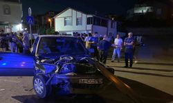 Kocaeli’de 2 otomobil çarpıştı: 2 yaralı