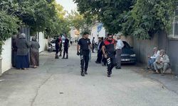Komşular arasında bıçaklı kavga: 1 ağır yaralı